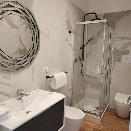 Bed & Breakfast Mini Incity-close Train Station And Port- Salerno