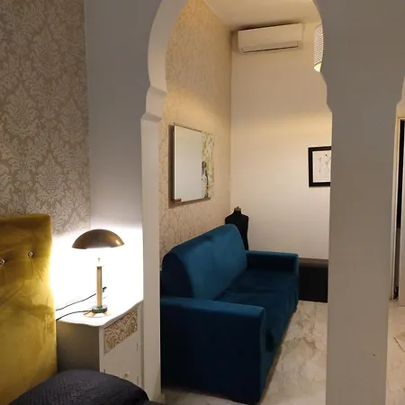 Mini Incity-close Train Station And Port- Bed & Breakfast 4*