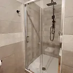 Bed and Breakfast Mini Incity-close Train Station And Port- 4*