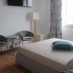 Bed and Breakfast Mini Incity-close Train Station And Port- 4*