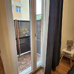 Mini Incity-close Train Station And Port-