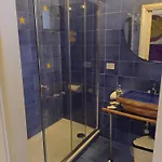 Mini Incity-close Train Station And Port- Bed and Breakfast Σαλέρνο