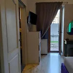 Mini Incity-close Train Station And Port- סלרנו
