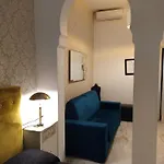 Mini Incity-close Train Station And Port- Bed and Breakfast 4*