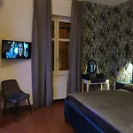 Bed and Breakfast Mini Incity-close Train Station And Port- Σαλέρνο