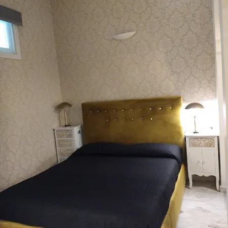Bed & Breakfast Mini Incity-close Train Station And Port-