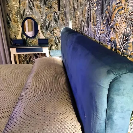 Bed & Breakfast Mini Incity-close Train Station And Port-