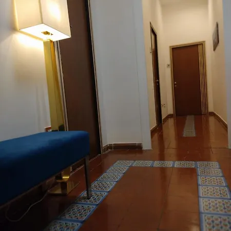 Bed & Breakfast Mini Incity-close Train Station And Port- 4*